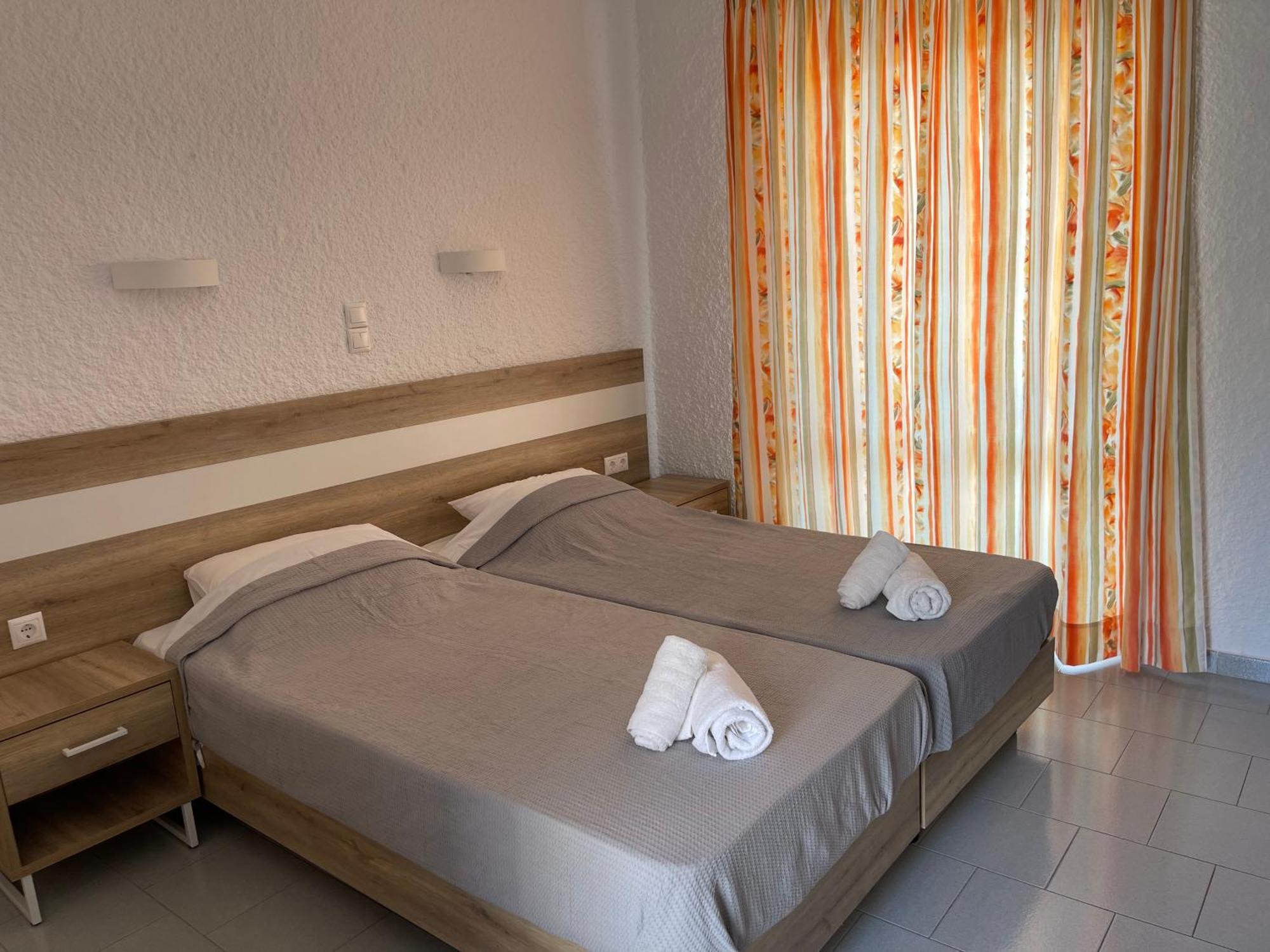 Georgina Hotel Agia Marina  ภายนอก รูปภาพ